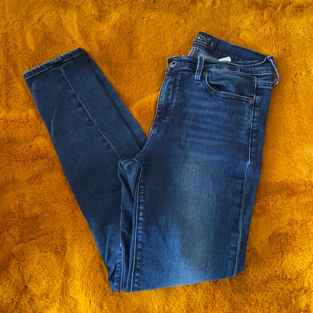 LUCKY JEANS